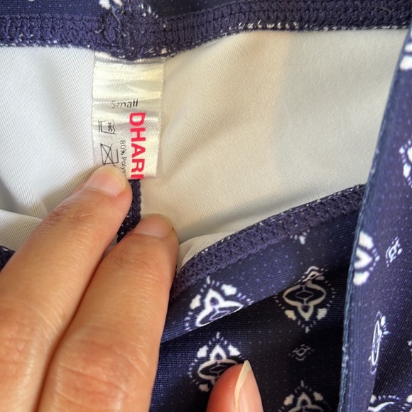 Dharma Bums Harper High Waist Printed 7/8 Legging, Small - Picture 2 of 6